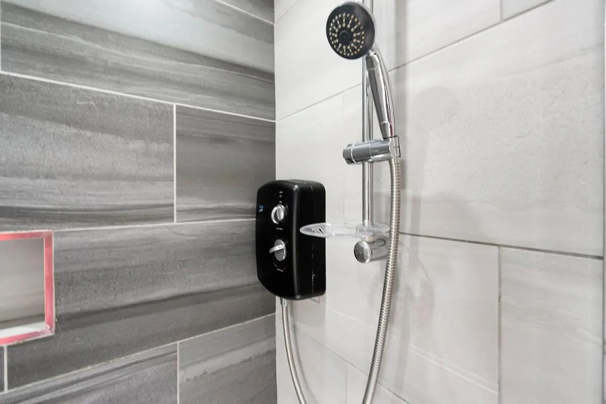 דירה Spacious - Cardiff Central - Fast Wifi - Netflix בריטניה